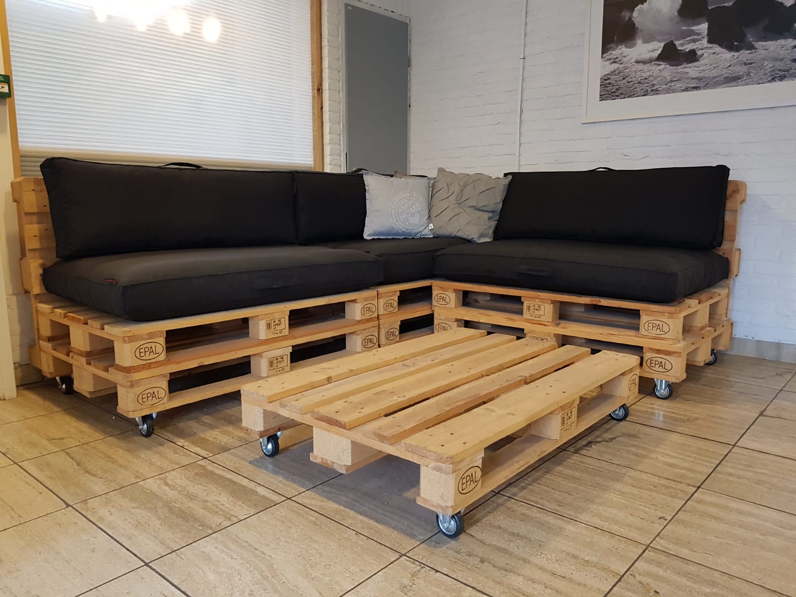 Riskeren Baby zadel Nieuwe loungeset compleet van 11 europallets met 6 kussens