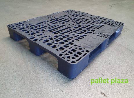 Gebruikte kunststof pallet 1200x1000mm