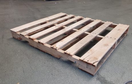 Gebruikte pallet 101x122cm zeer mooie blanke pallet - Afbeelding 3