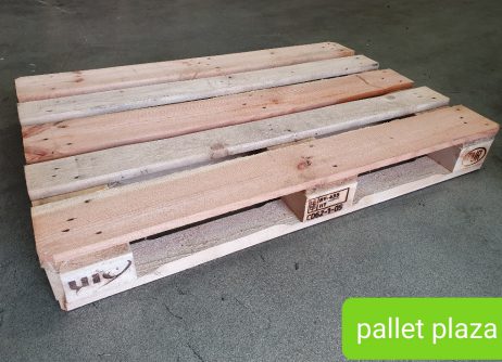 Nieuwe europallets UIC van vershout