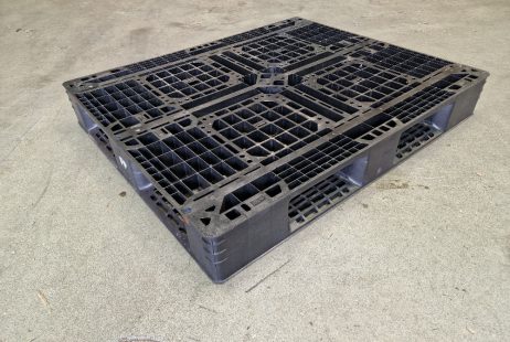 Gebruikte kunststof pallet omloop100x120 zwart