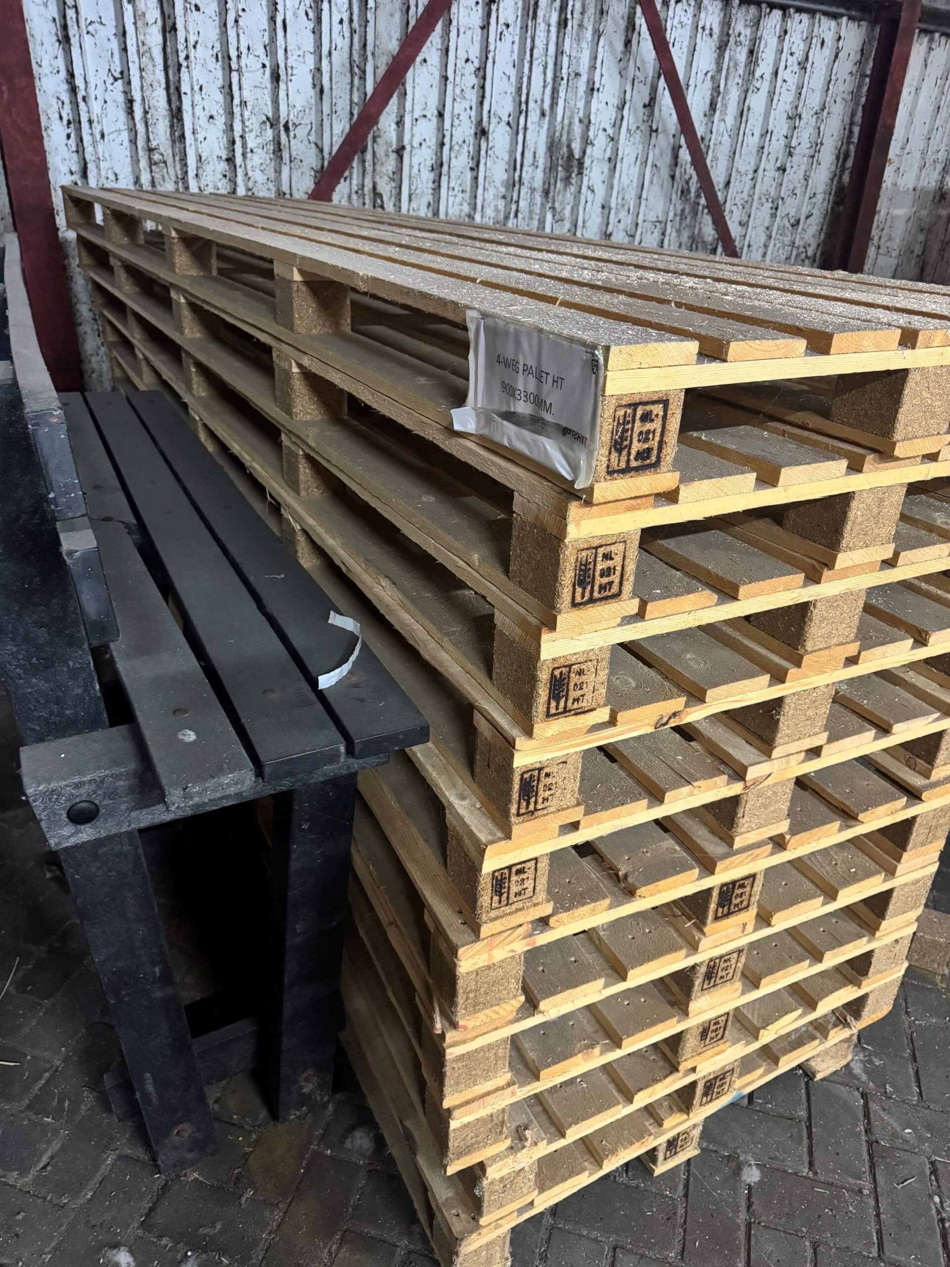 Nieuwe pallet 90x330cm ISPM-15 HT